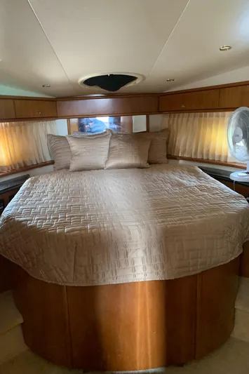 Busy Living Yacht Photos Pics 