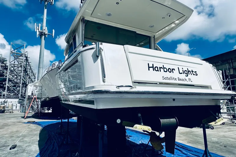 Least Expensive 39 Hybrid In The Country Yacht Photos Pics 2021 Greenline 39 Hybrid yacht "Harbor Lights" in dry dock, Satellite Beach, FL.