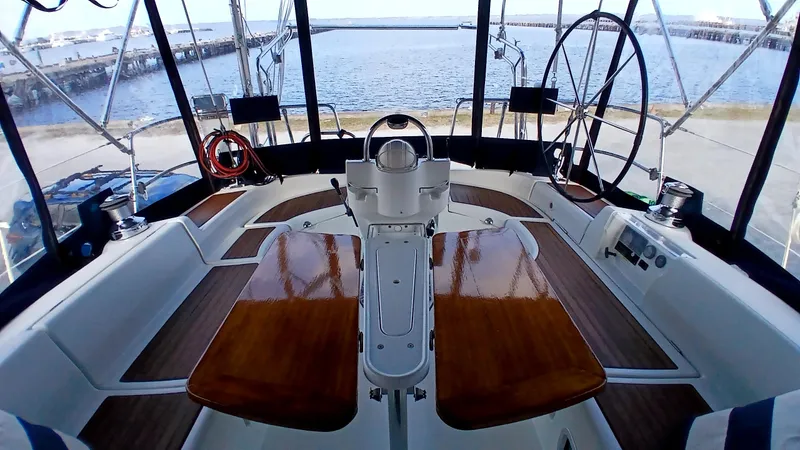 Daydreams II Yacht Photos Pics 