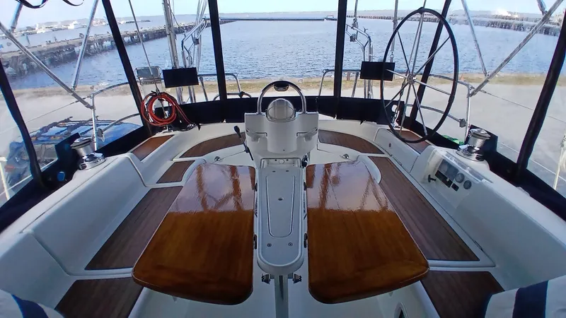 Daydreams II Yacht Photos Pics 