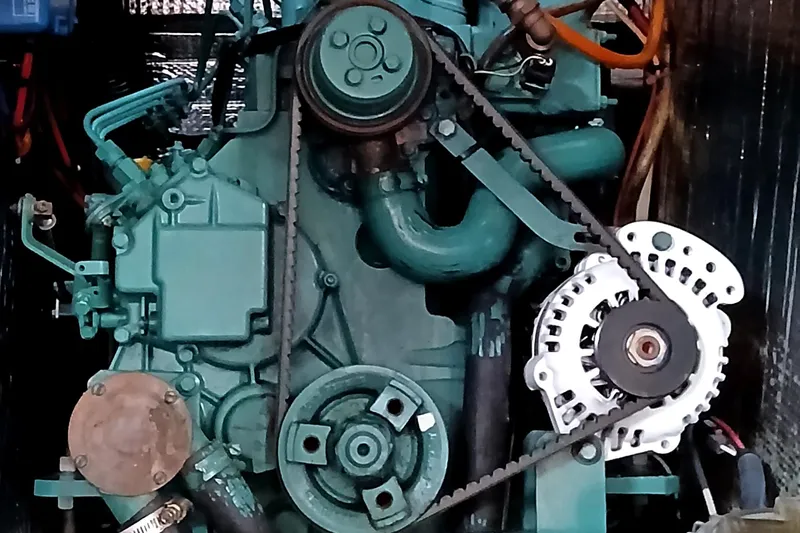 Daydreams II Yacht Photos Pics 