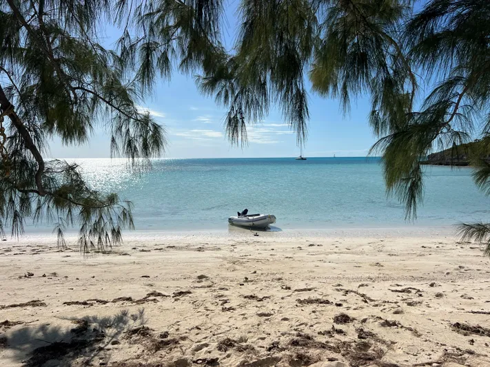 Daydreams II Yacht Photos Pics 