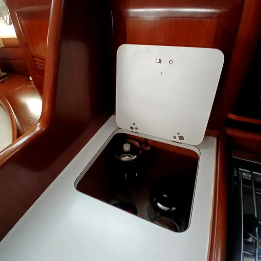 Daydreams II Yacht Photos Pics 