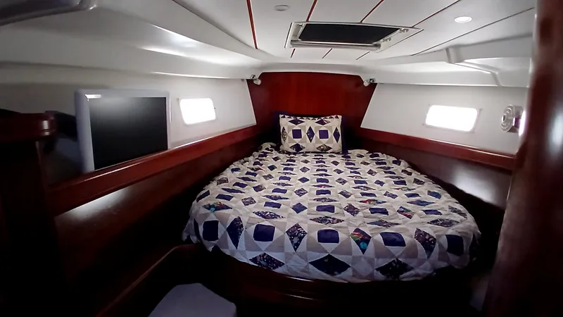 Daydreams II Yacht Photos Pics 