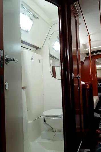 Daydreams II Yacht Photos Pics 