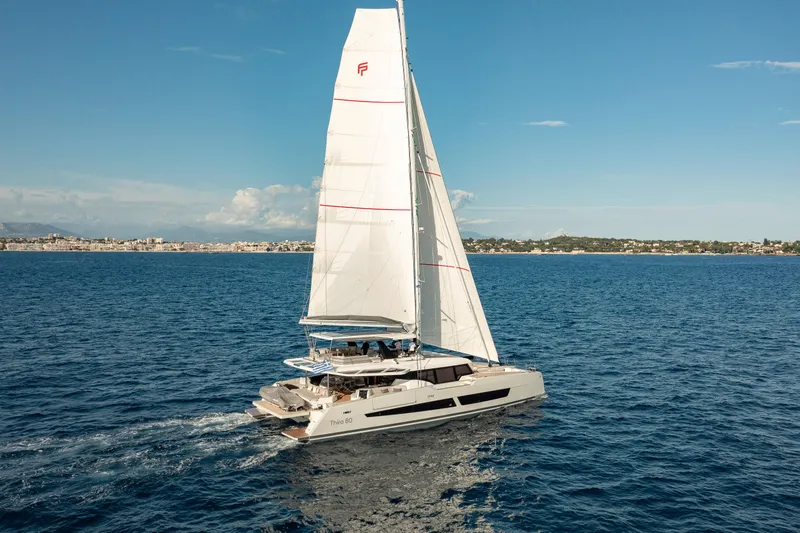 Thira 80 Yacht Photos Pics FOUNTAINE PAJOT THIRA 80