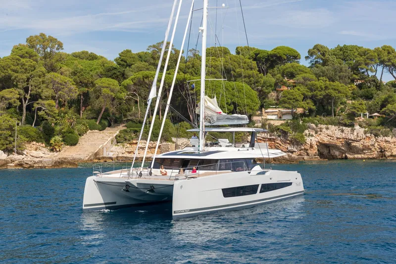 Thira 80 Yacht Photos Pics FOUNTAINE PAJOT THIRA 80