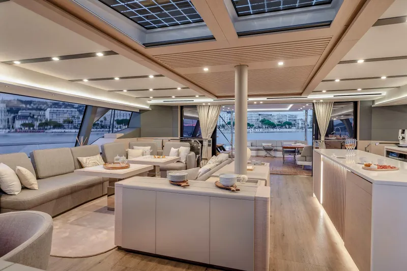 Thira 80 Yacht Photos Pics FOUNTAINE PAJOT THIRA 80