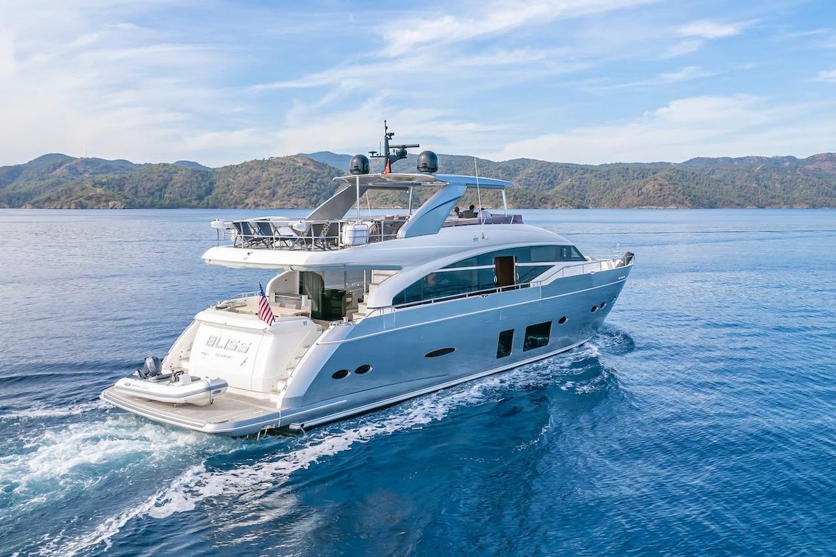 2014 Princess 87 