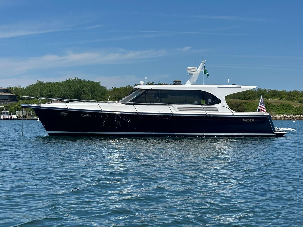 2018 Hylas 44 