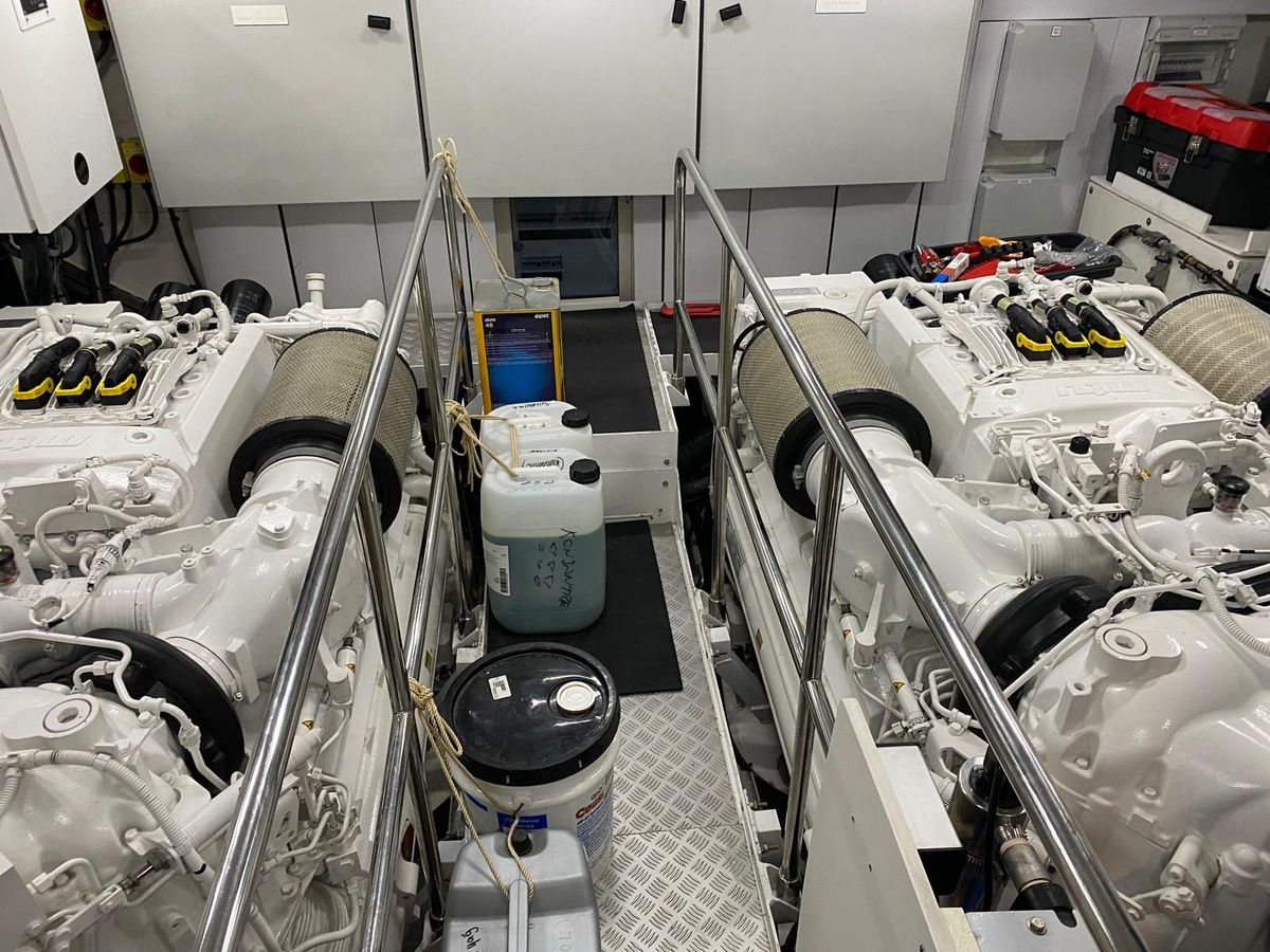 2018 Princess 87 
