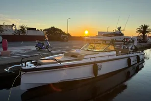 2023 Axopar 37 Sun Top