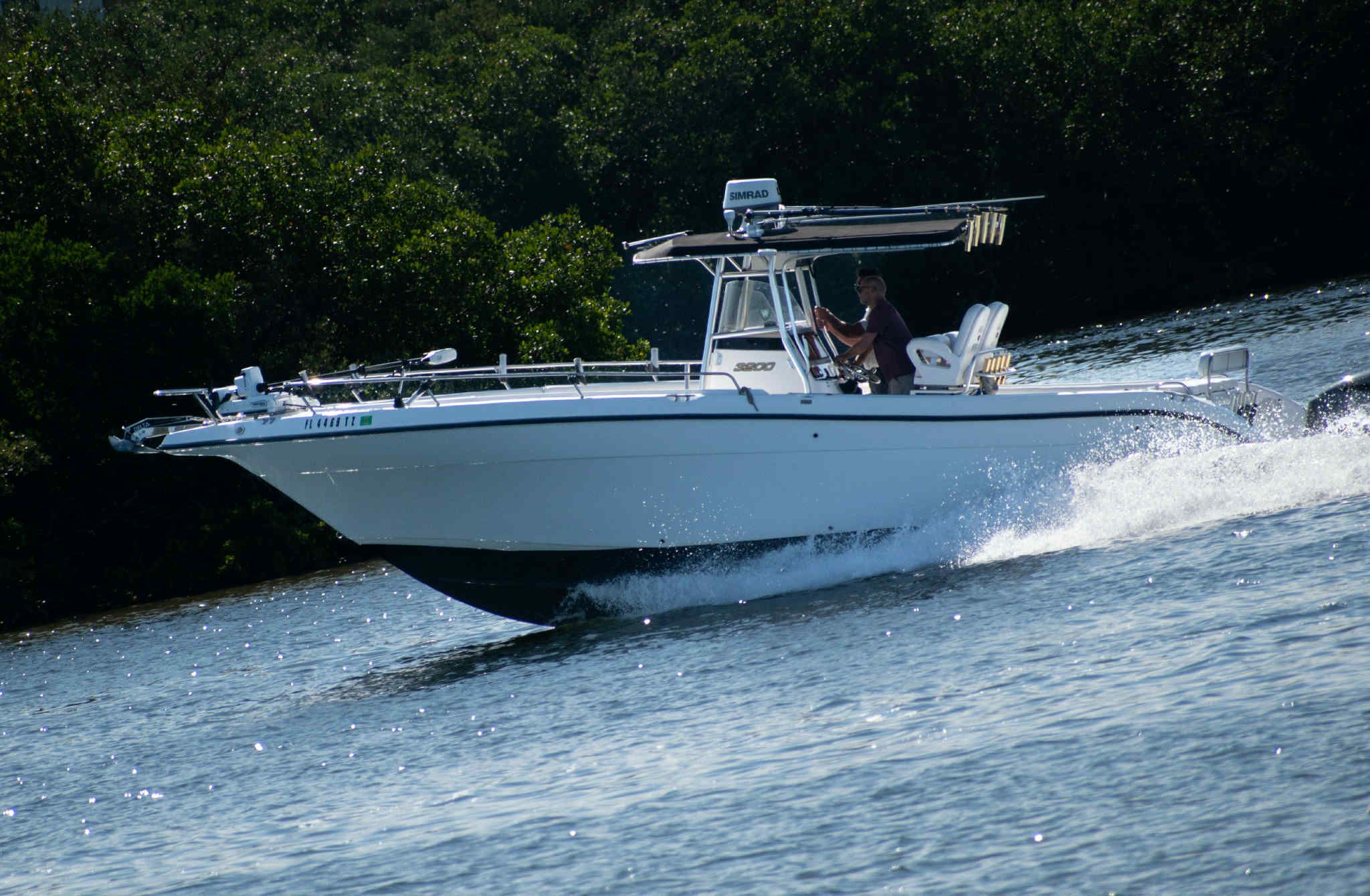 Century 3200 Center Console
