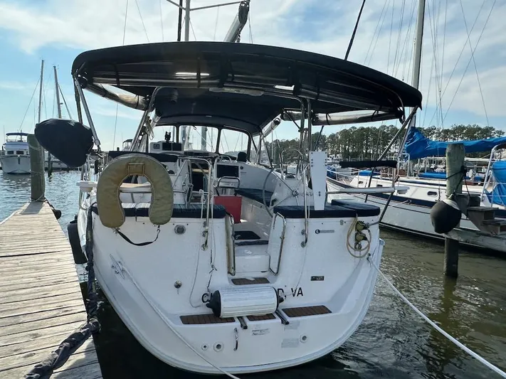 Four Girls No Buoys Yacht Photos Pics 