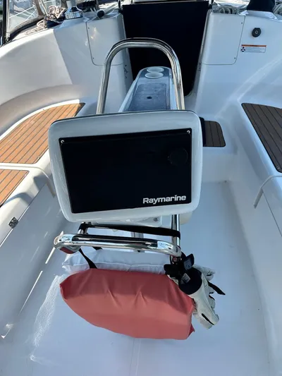 Four Girls No Buoys Yacht Photos Pics 