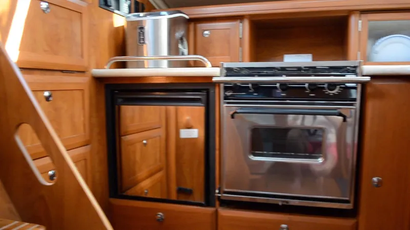 Four Girls No Buoys Yacht Photos Pics 