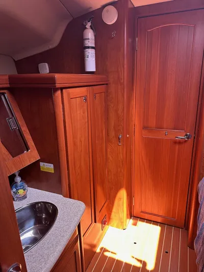 Four Girls No Buoys Yacht Photos Pics 