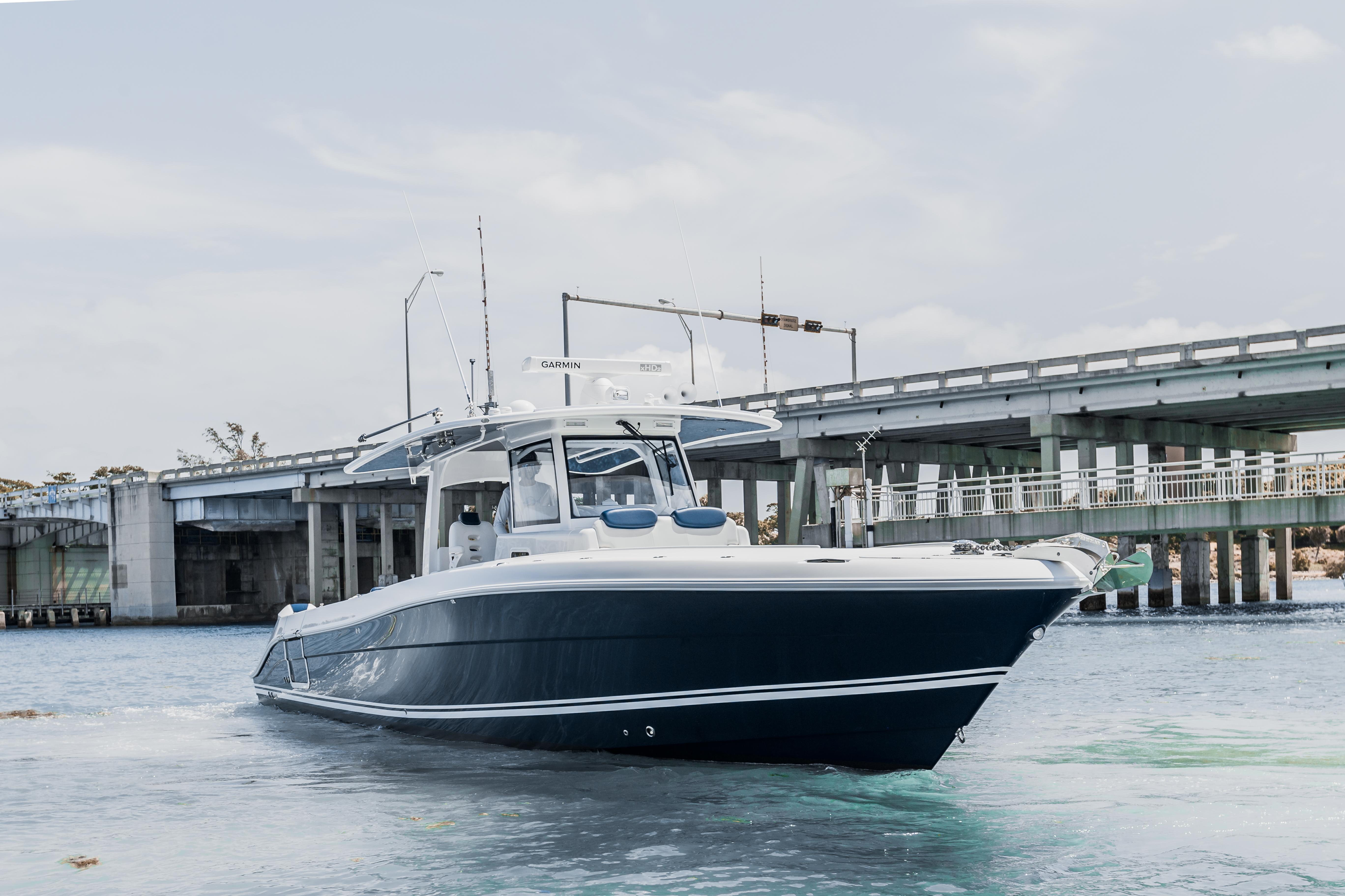 2021 HCB 42 Lujo Center Console for sale - YachtWorld