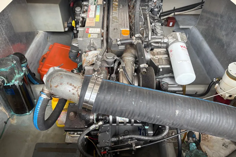 Deja Vu Yacht Photos Pics 