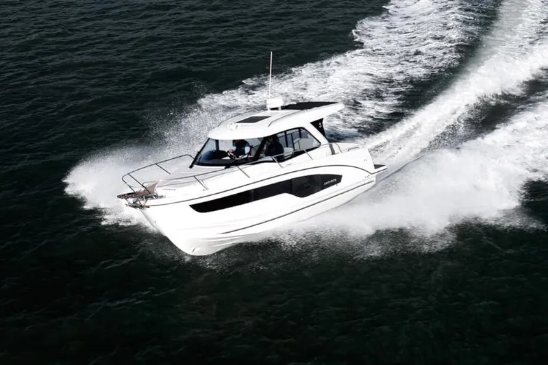  Yacht Photos Pics Manufacturer Provided Image