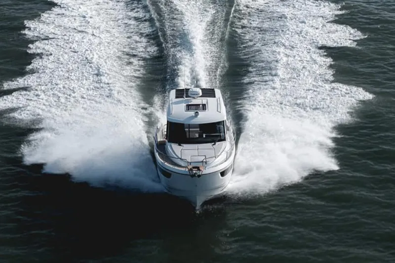  Yacht Photos Pics Manufacturer Provided Image