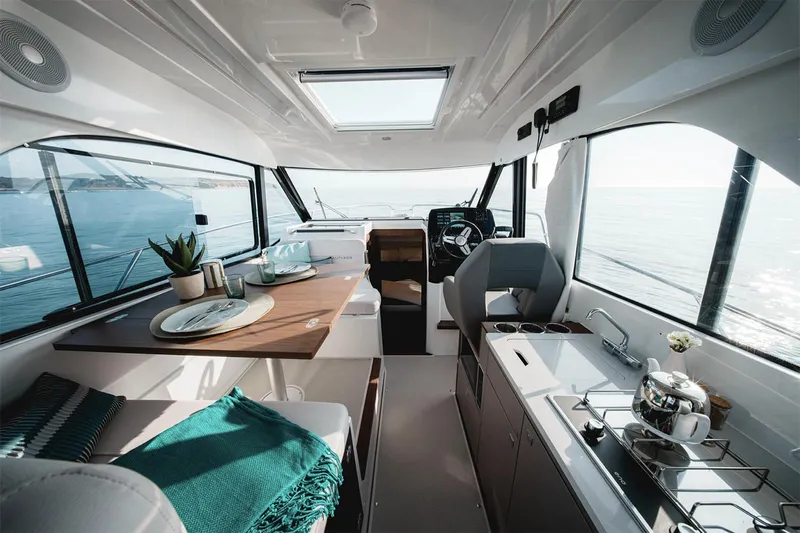  Yacht Photos Pics Manufacturer Provided Image