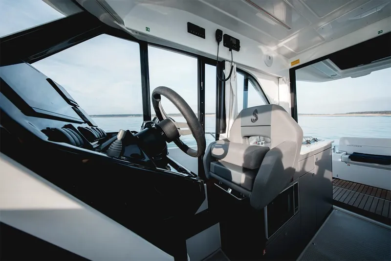  Yacht Photos Pics Manufacturer Provided Image