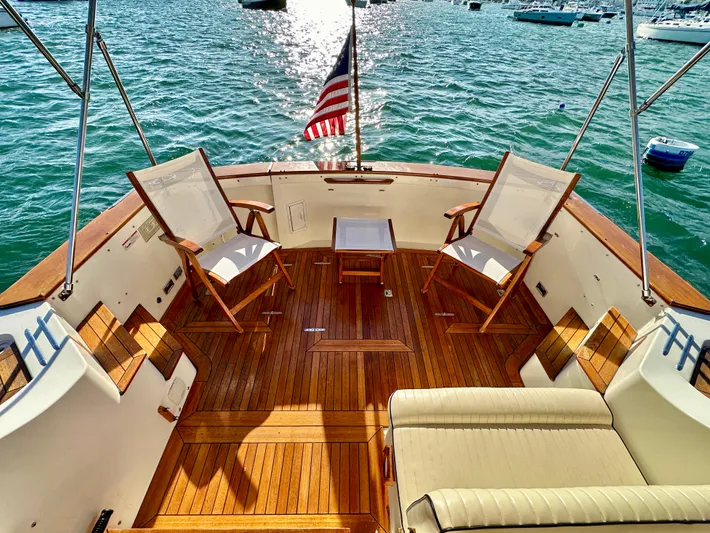 Aquila II Yacht Photos Pics Cockpit