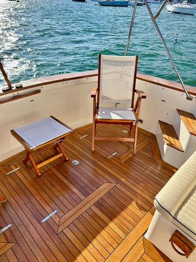 Aquila II Yacht Photos Pics Cockpit