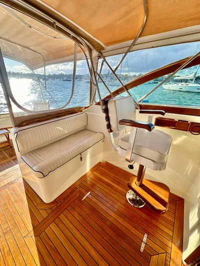 Aquila II Yacht Photos Pics Helm Deck