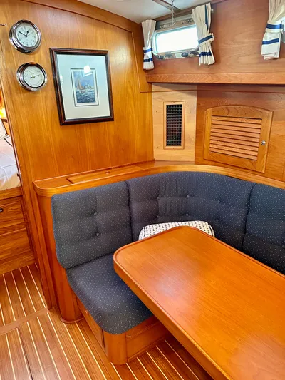 Aquila II Yacht Photos Pics Salon