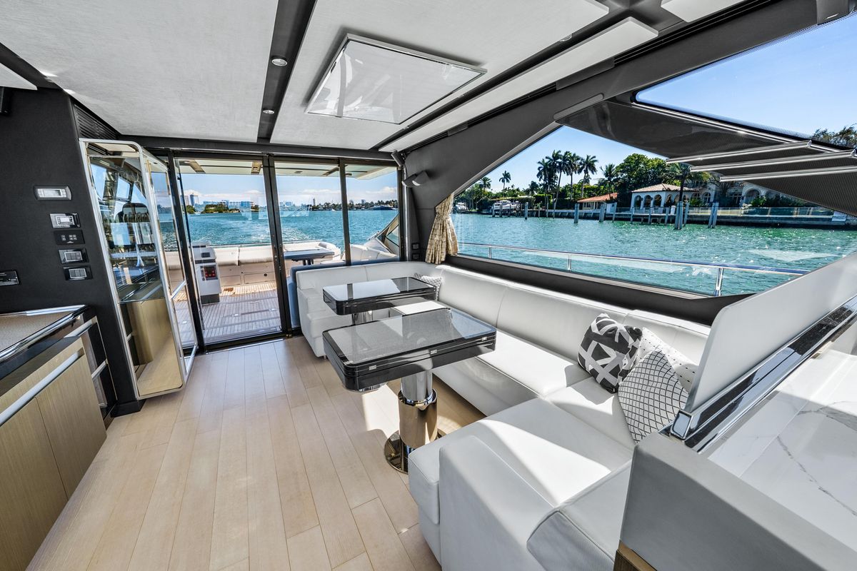 2018 Azimut 70 