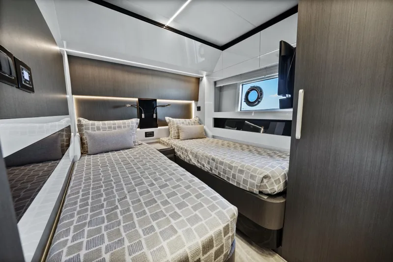 Swaha Yacht Photos Pics Interior of 2018 Azimut S7 yacht with twin beds and modern design.