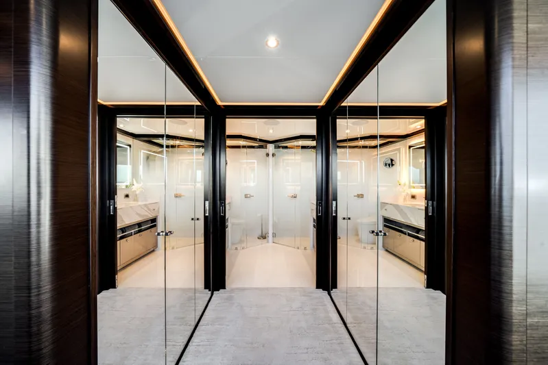 Dreams Yacht Photos Pics 