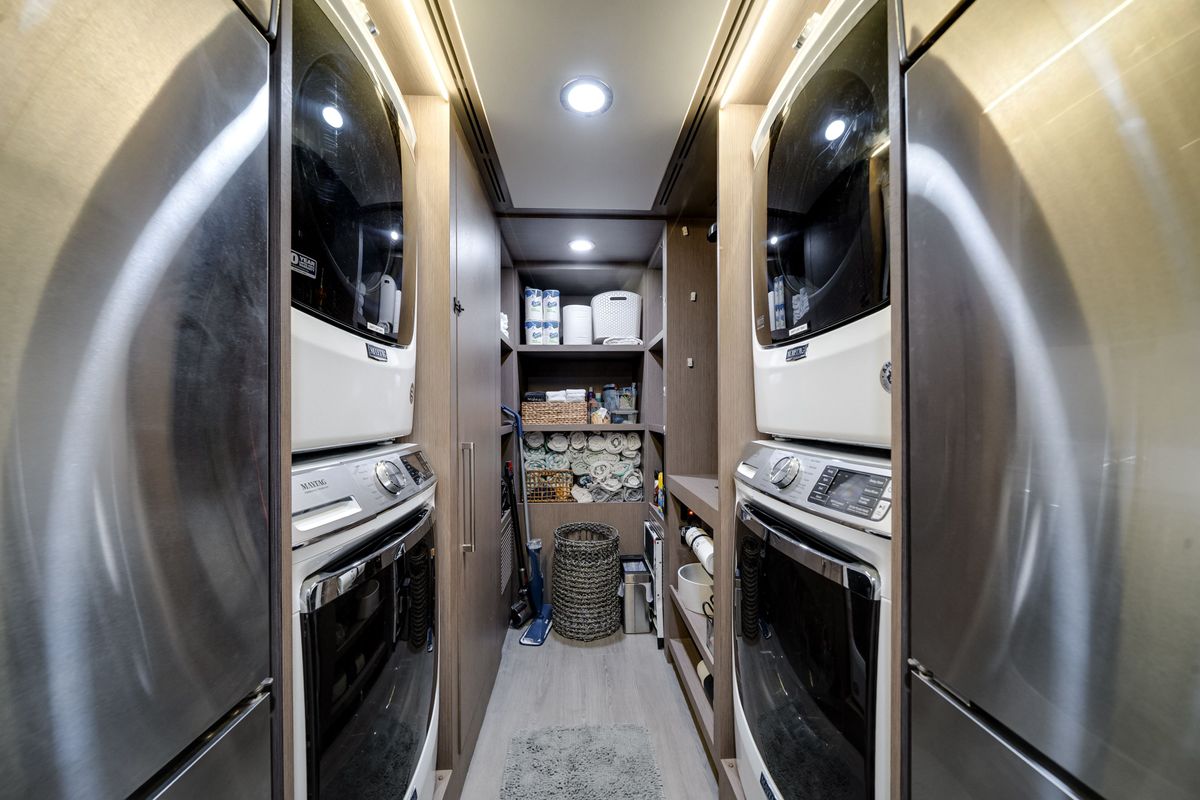 2022 Ocean Alexander 120 