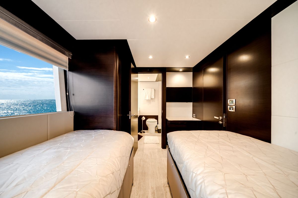 2022 Ocean Alexander 120 