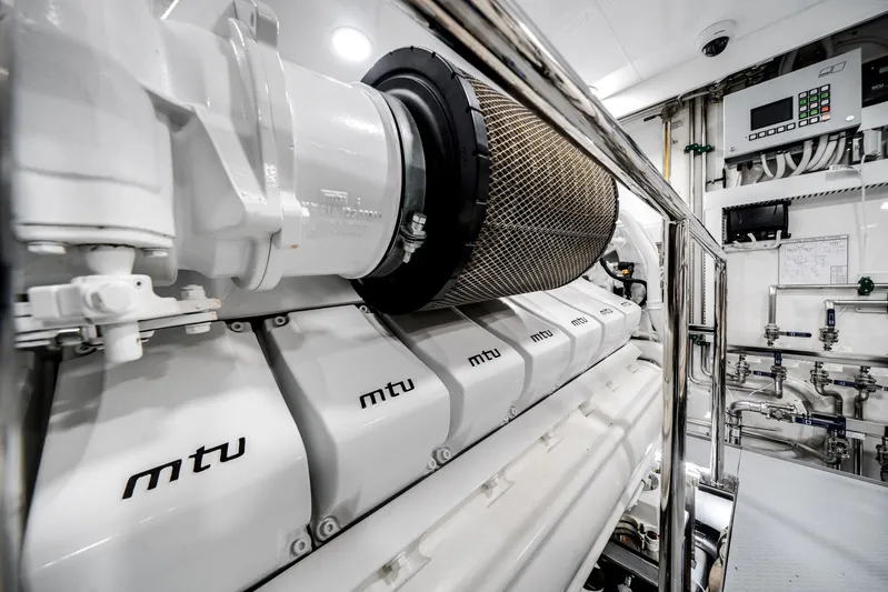 Dreams Yacht Photos Pics 