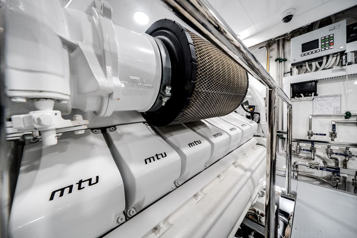 2022 Ocean Alexander 120 