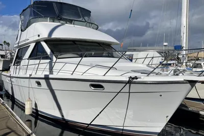 Bayliner 3988