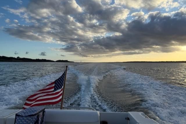 2002 Pursuit 2865 Denali