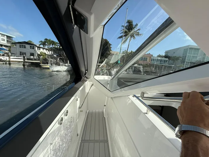 Moana & Malie Yacht Photos Pics Interior view of 2025 Schaefer 375 yacht with modern design and waterfront scenery.