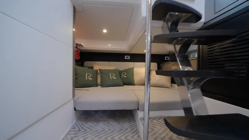 Moana & Malie Yacht Photos Pics 