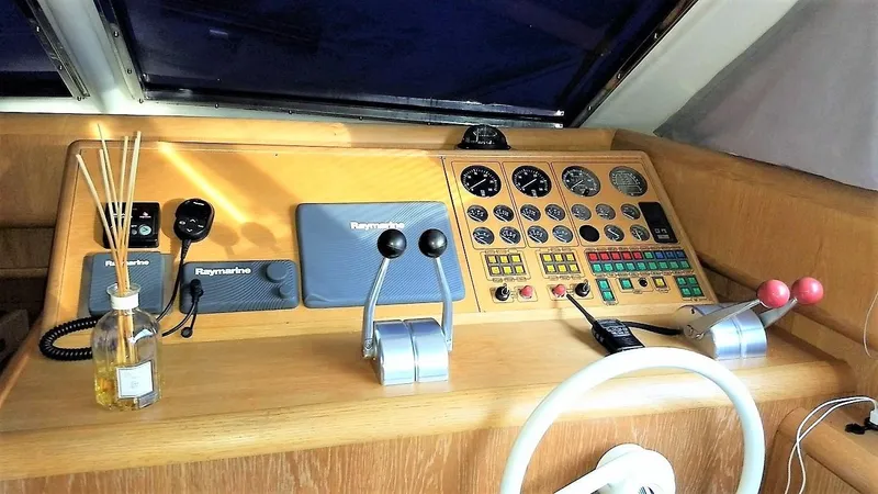  Yacht Photos Pics IMG_20180915_182905628 (FILEminimizer)