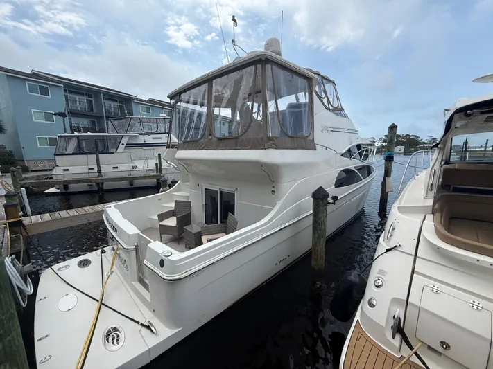 Loophole Yacht Photos Pics 