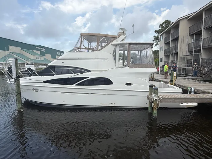 Loophole Yacht Photos Pics 