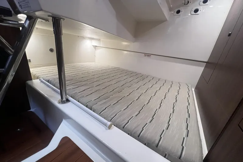 Audacious Yacht Photos Pics Pursuit 325 AUDACIOUS - Interior Berth