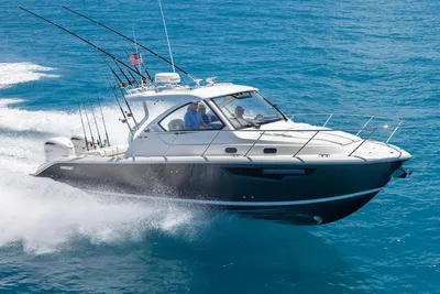 2025 Pursuit OS 325 Offshore