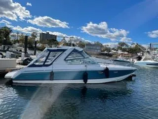 Formula 330 Sun Sport