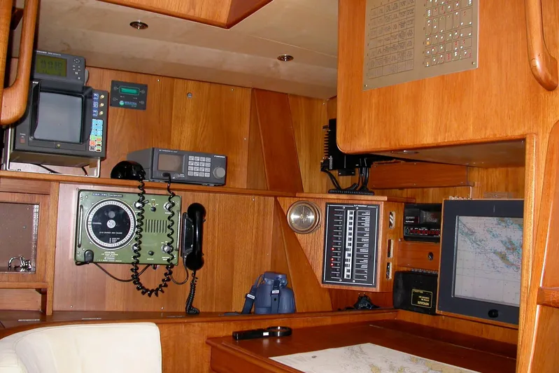 Matchless Yacht Photos Pics Navigation equipment inside a 1982 Chantier Naval de l&rsquo;Anitra RON HOLLAND 68 yacht.