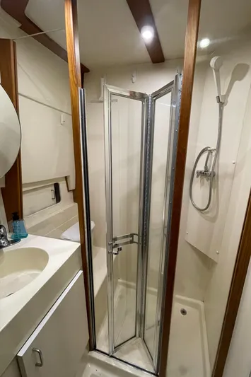 Andiamo Avanti Yacht Photos Pics 